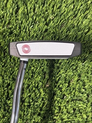 Right Handed Odyssey Versa #7 Black 35 in Putter With Head Cover