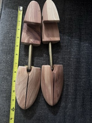 Shoe Tree Cedar Wood Men's Size Large Shoe Stretcher Keepers