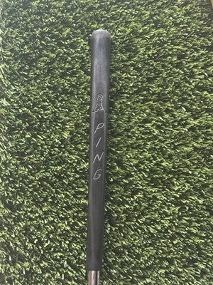 Titleist Scotty Cameron Select Newport 2 32.5” w Head Cover RH