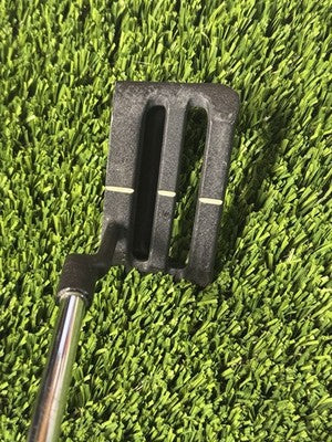 Right Handed Mizuno Putter 8901 Black Waffle Design Steel Shaft 35”