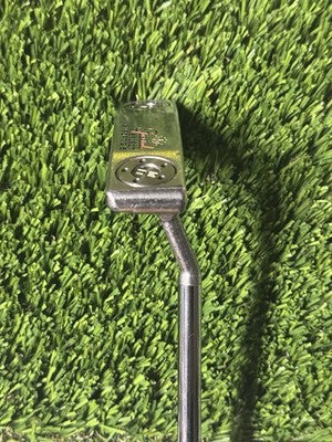 Right Handed Titleist Scotty Cameron Special Select Newport 2.5 35" Putter