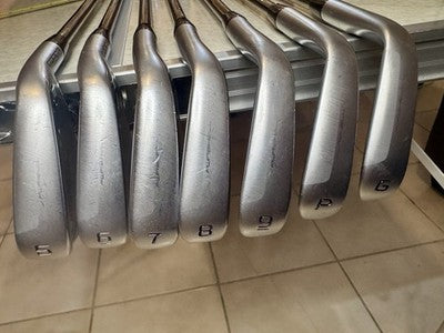 COBRA KING FORGED TEC ONE LEGNTH IRON SET 5-PW, GW Recoil ESX Graphite R-Flex RH