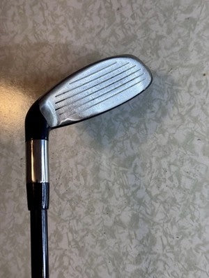 Callaway RAZR EDGE 4 Hybrid 4H 22* Uniflex 75g Graphite Shaft RH With Head Cover