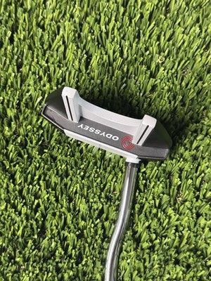 Right Handed Odyssey Versa #7 Black 35 in Putter With Head Cover