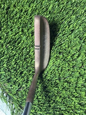 Acushnet Heel Shafted Flange Bullseye Putter 34.5” New Grip