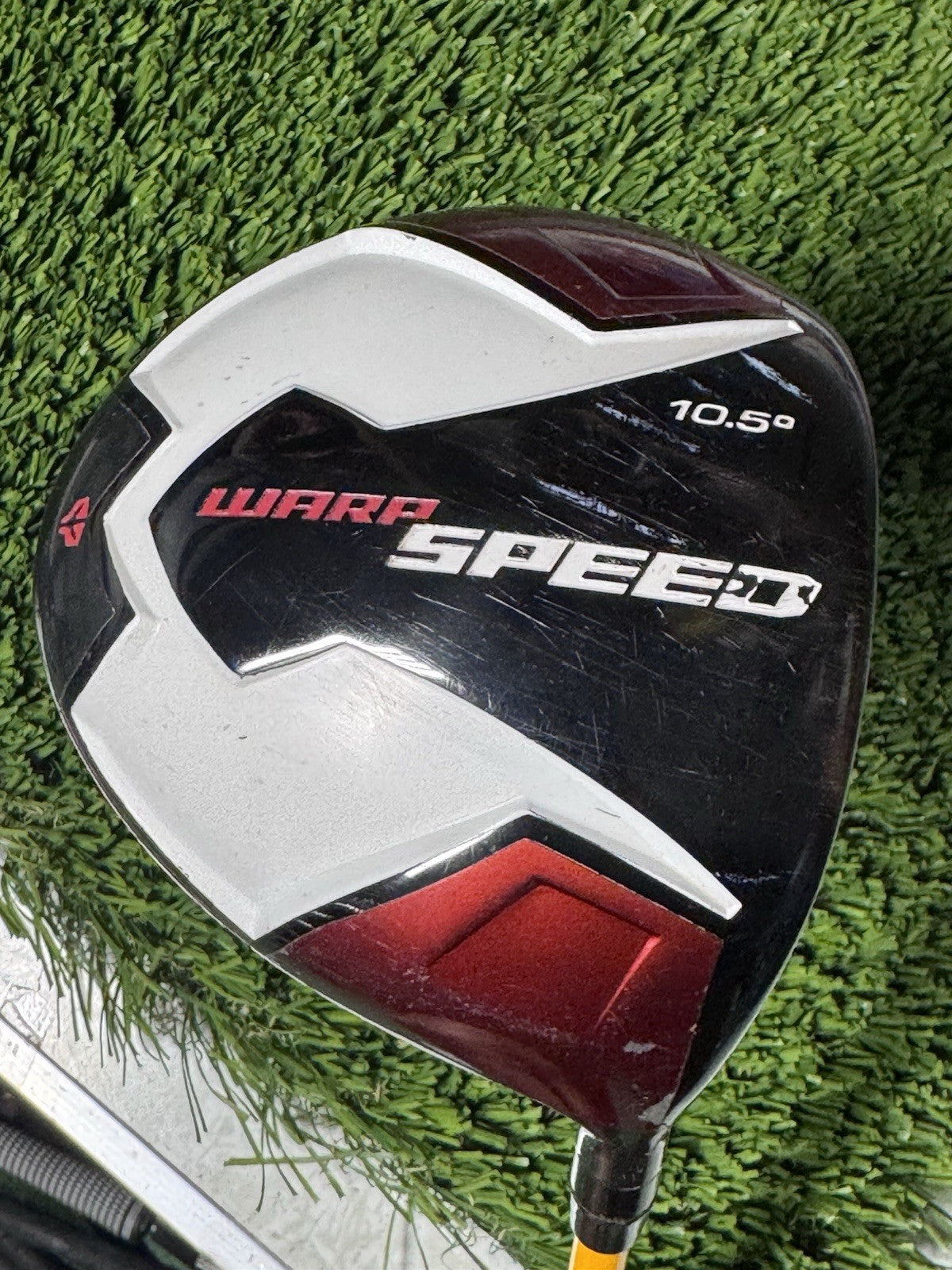 Warp Speed 10.5° Driver UST Gold 65g Graphite Regular Flex Shaft RH 45.5”