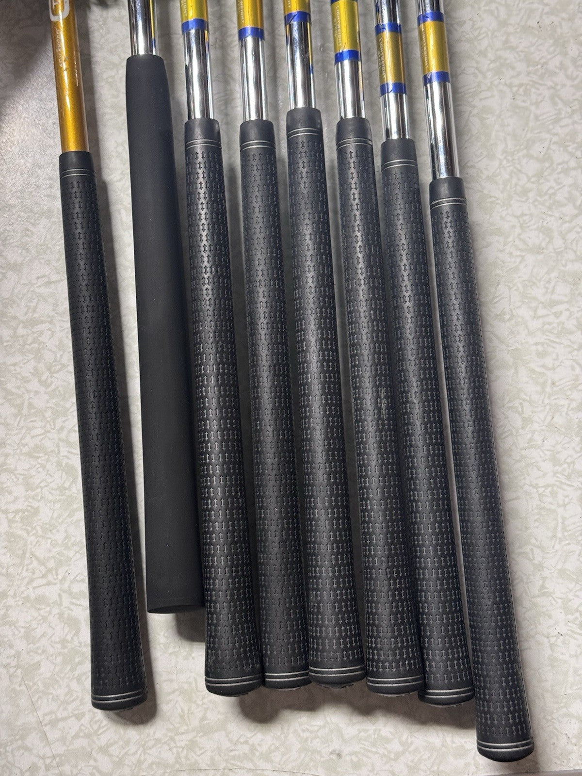 USKG US Kids Golf Tour Series TS-6 Iron Set 6-PW-SW,3W, Putter 60-41 Junior Flex