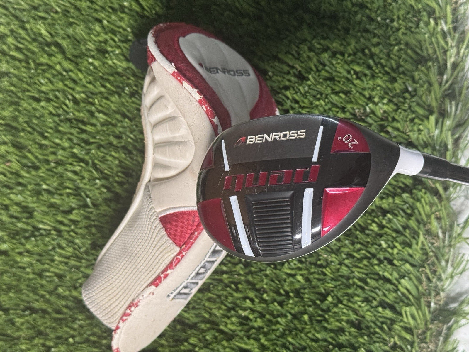 Benross Quad 3 Hybrid 20* Graphite Aldila Voodoo Shaft Regular Flex Right Handed