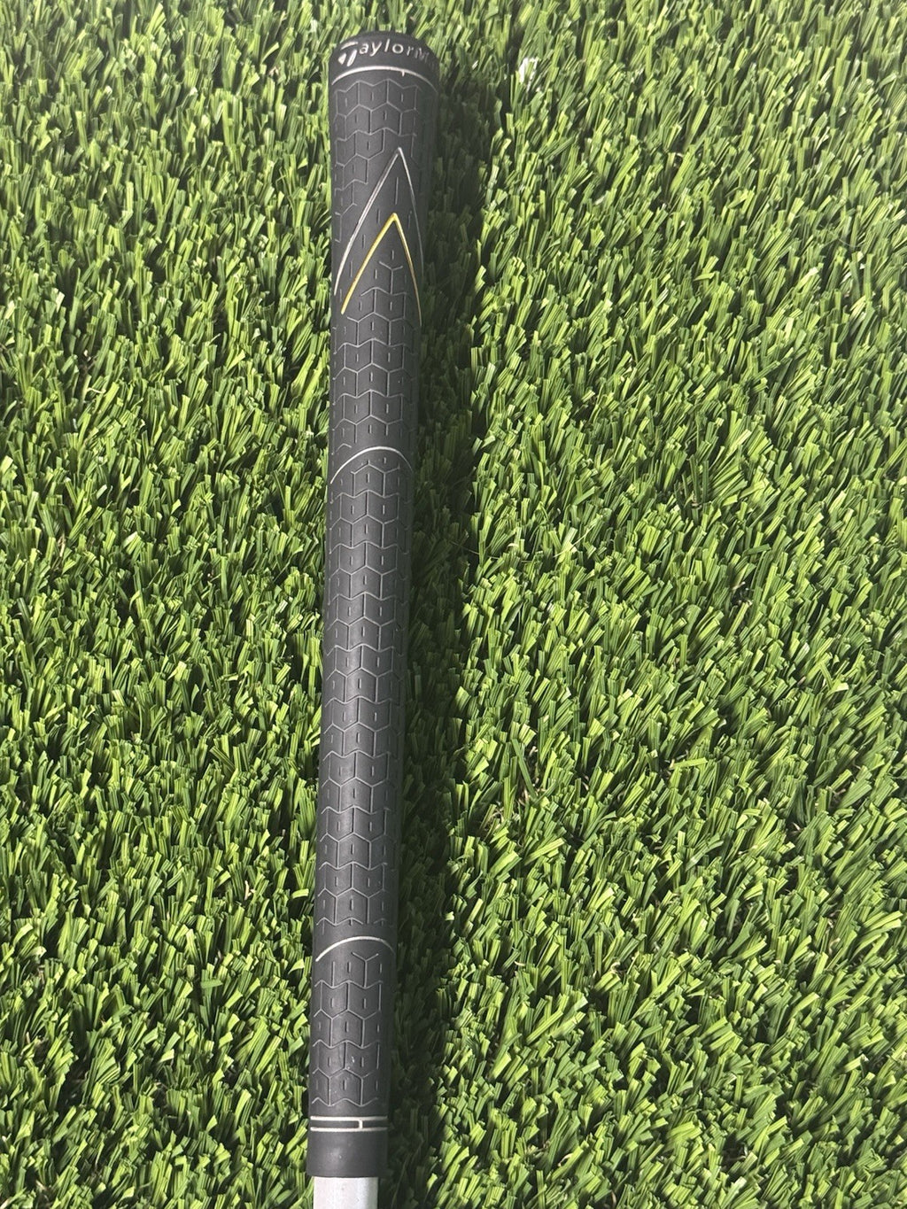 Right Handed Taylormade Burner Rescue 4 H 22° Hybrid REAX 65g M Flex Graphite