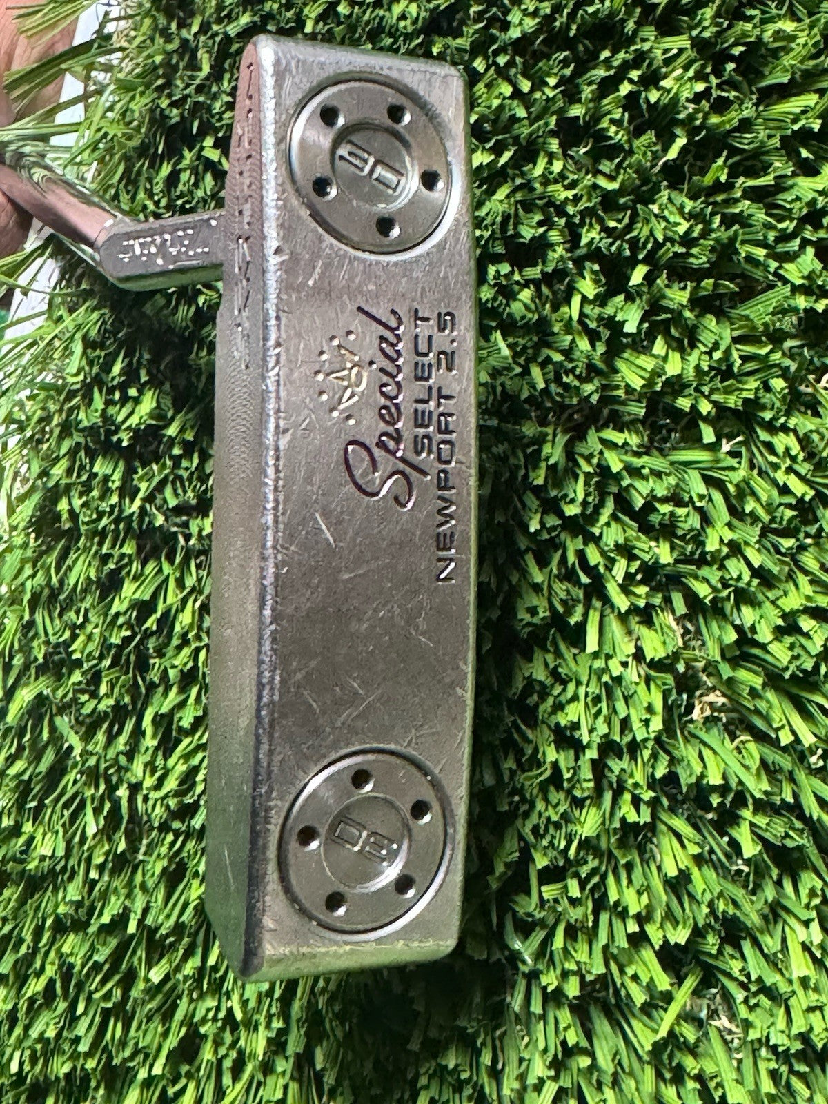 Right Handed Titleist Scotty Cameron Special Select Newport 2.5 35" Putter