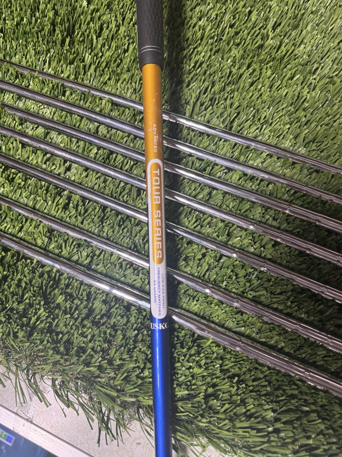 USKG US Kids Golf Tour Series TS-6 Iron Set 6-PW-SW,3W, Putter 60-41 Junior Flex