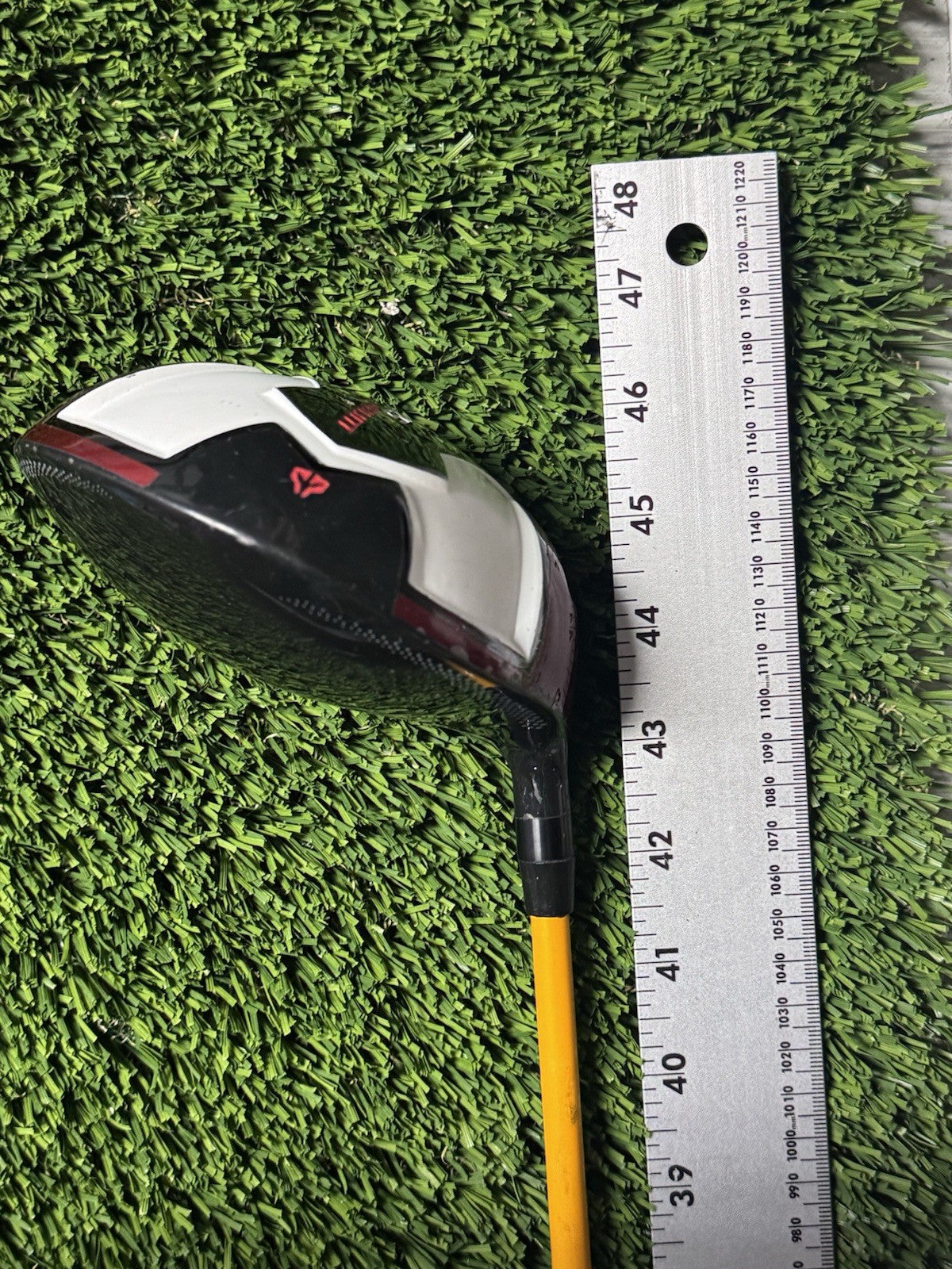 Warp Speed 10.5° Driver UST Gold 65g Graphite Regular Flex Shaft RH 45.5”