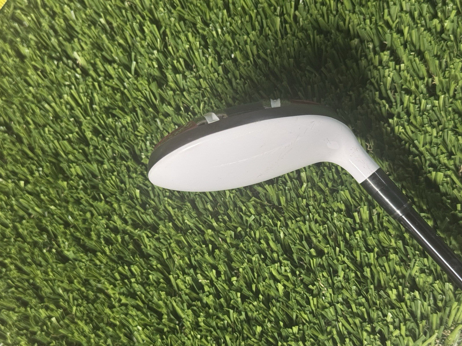 Benross Quad 3 Hybrid 20* Graphite Aldila Voodoo Shaft Regular Flex Right Handed