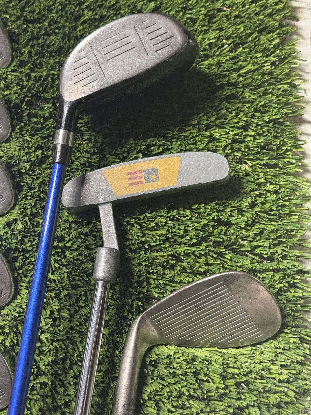 USKG US Kids Golf Tour Series TS-6 Iron Set 6-PW-SW,3W, Putter 60-41 Junior Flex