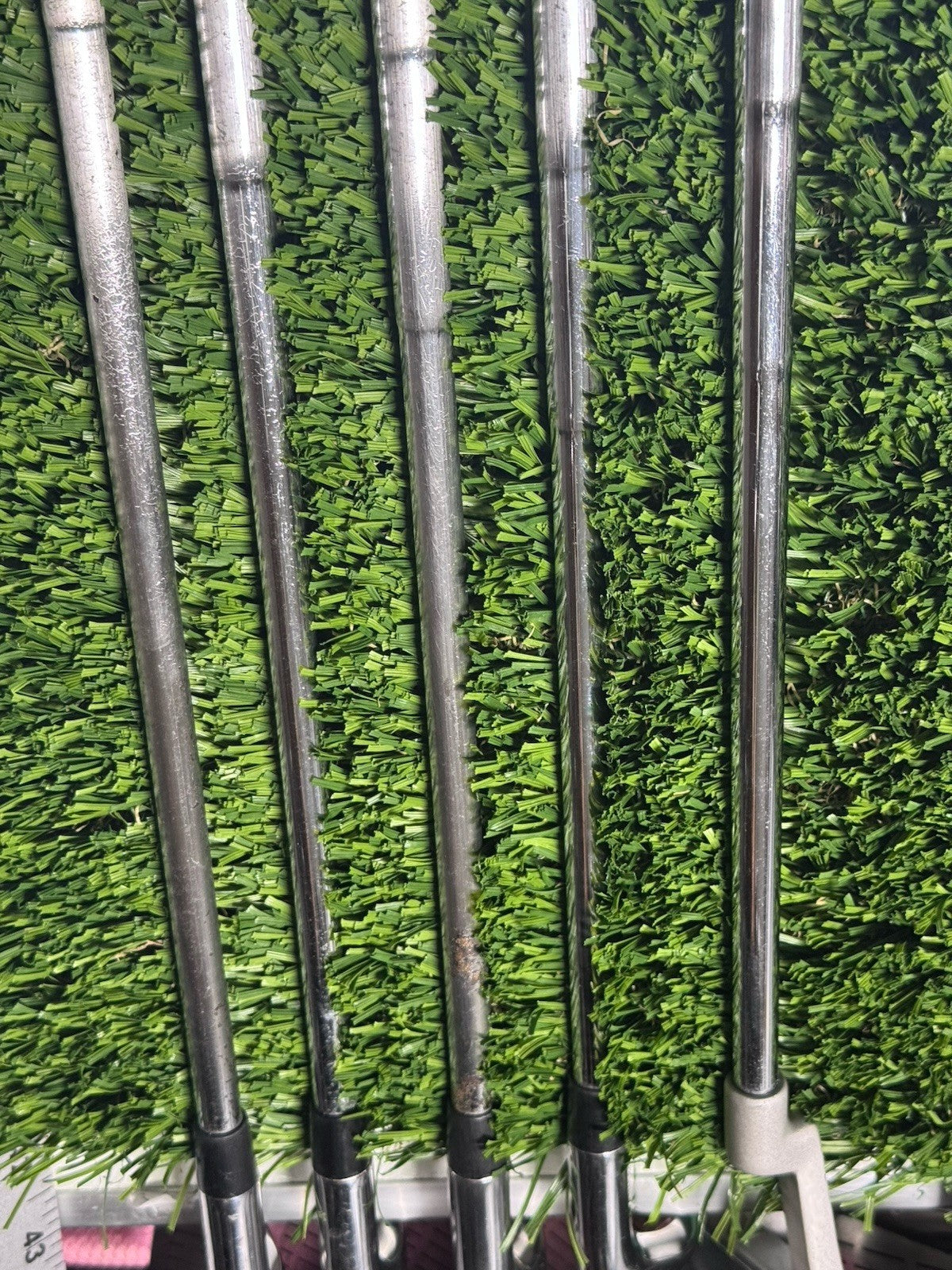 Maxfli Varsity 9 Pc Youth Junior Golf Set 3H,4H,5,7,9,SW,3W,Driver, Putter & Bag