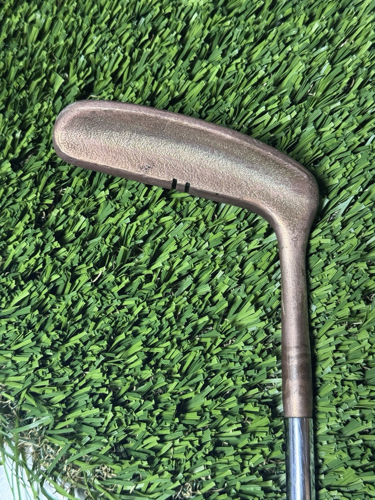 Acushnet Heel Shafted Flange Bullseye Putter 34.5” New Grip