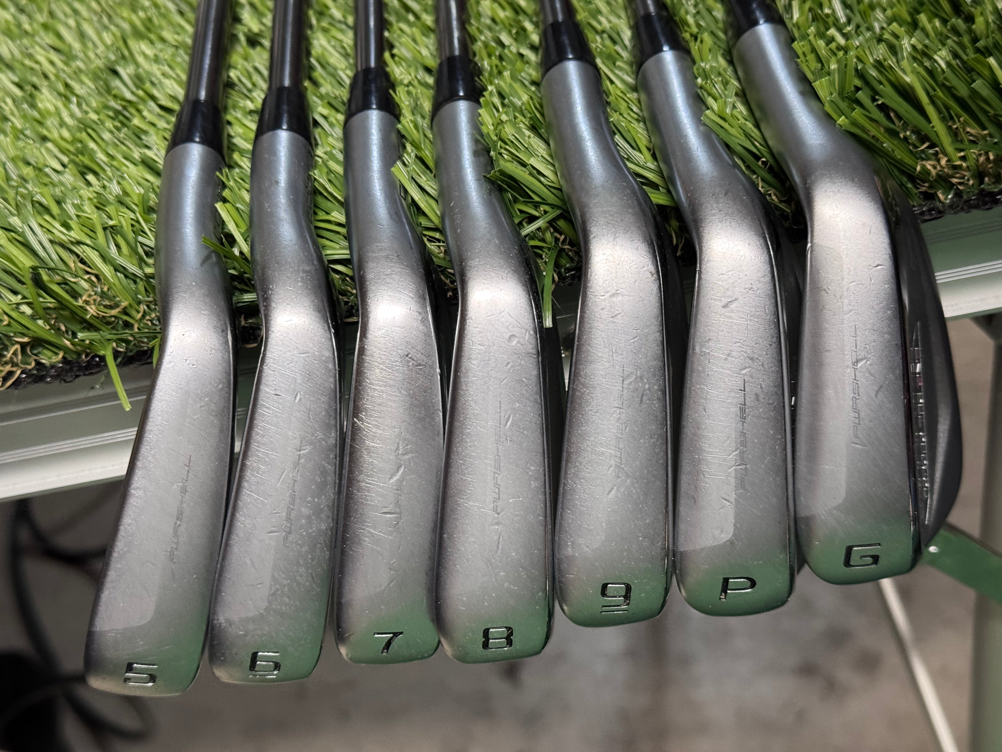 COBRA KING FORGED TEC ONE LEGNTH IRON SET 5-PW, GW Recoil ESX Graphite R-Flex RH