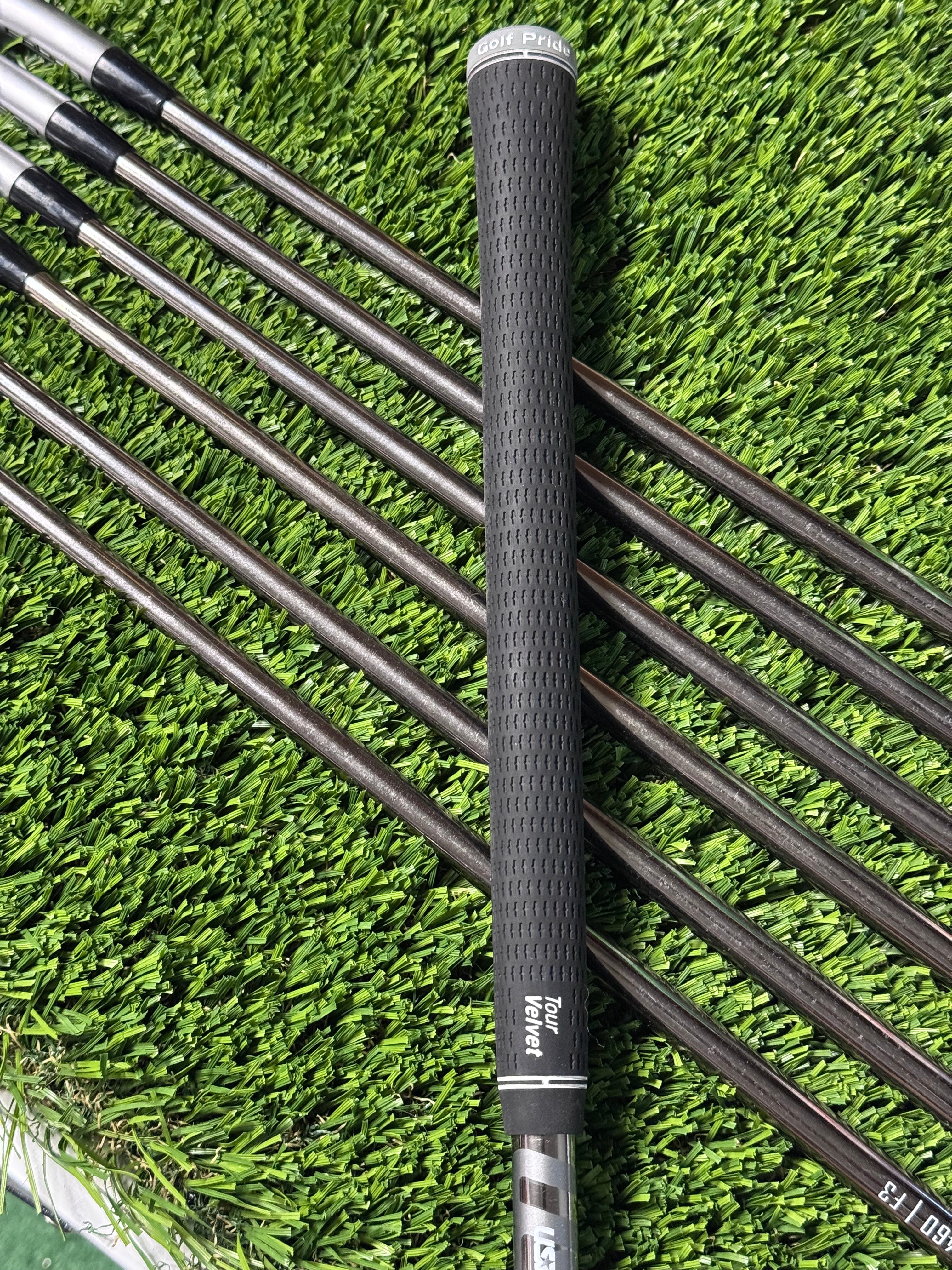 COBRA KING FORGED TEC ONE LEGNTH IRON SET 5-PW, GW Recoil ESX Graphite R-Flex RH