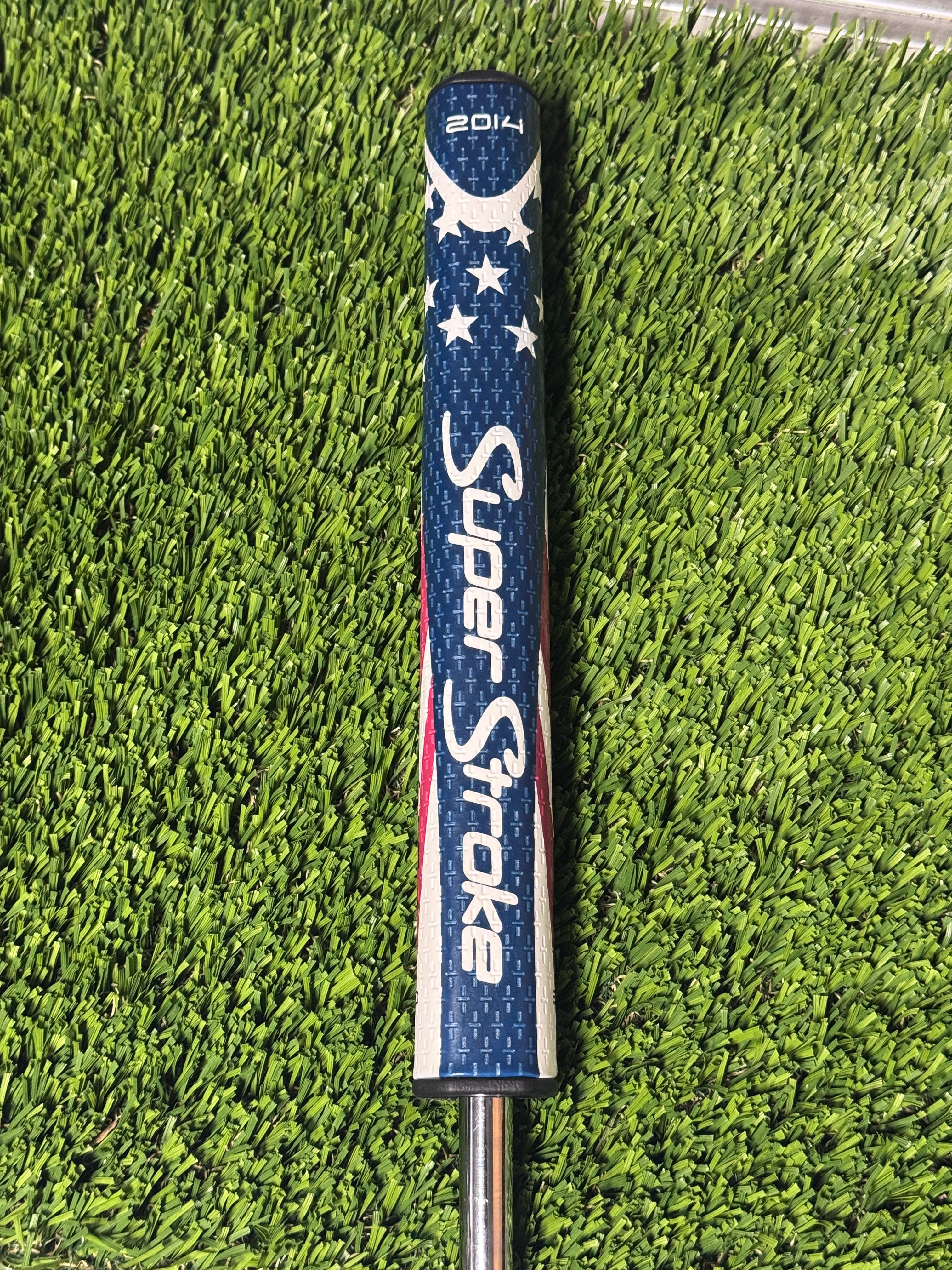 Titleist Scotty Cameron Select Newport 2 32.5” w Head Cover RH