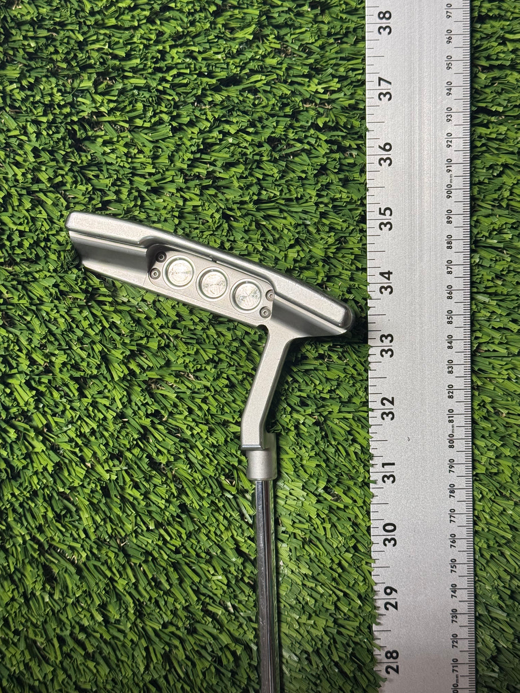 Titleist Scotty Cameron Select Newport 2 32.5” w Head Cover RH