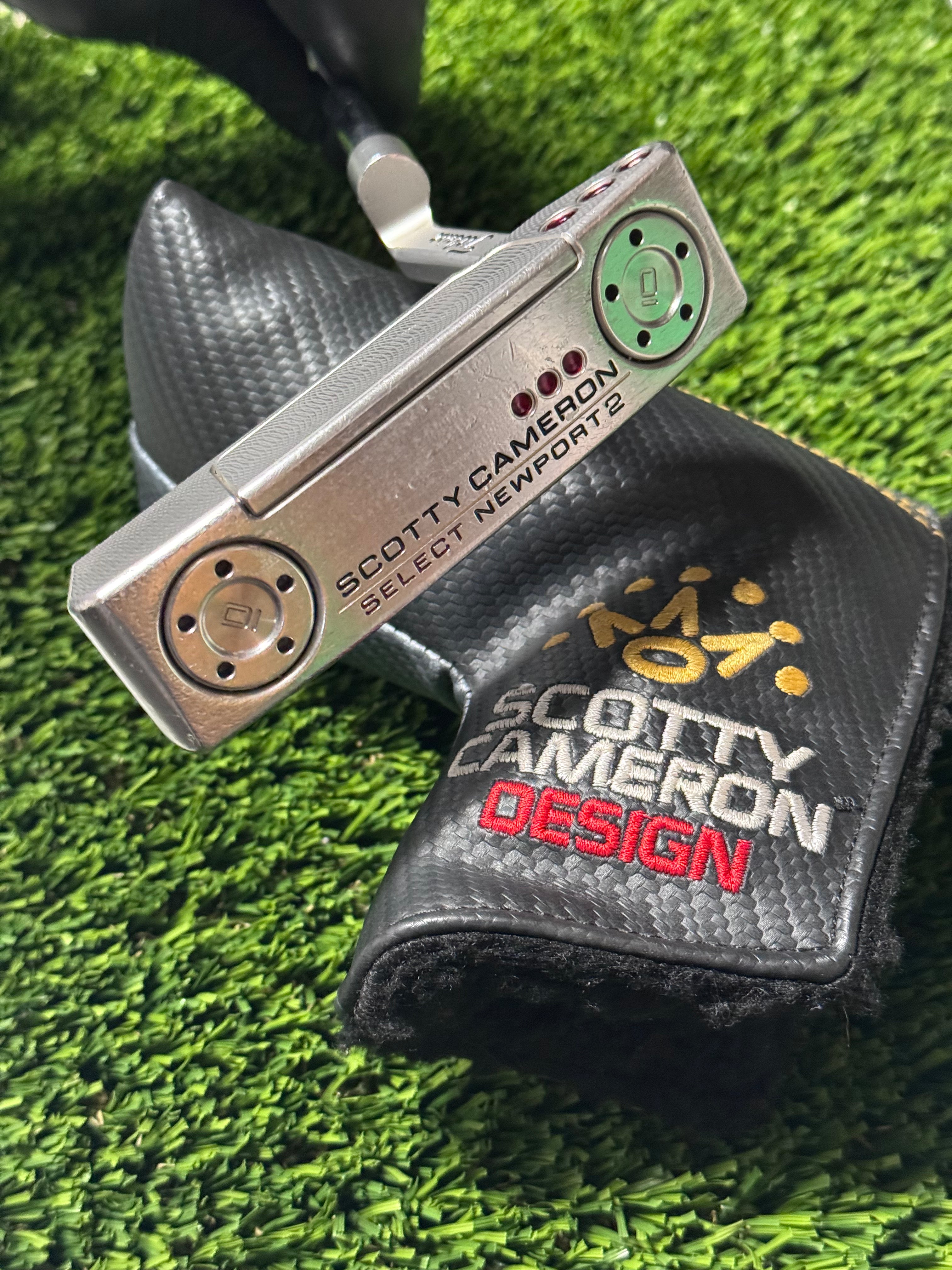 Titleist Scotty Cameron Select Newport 2 32.5” w Head Cover RH